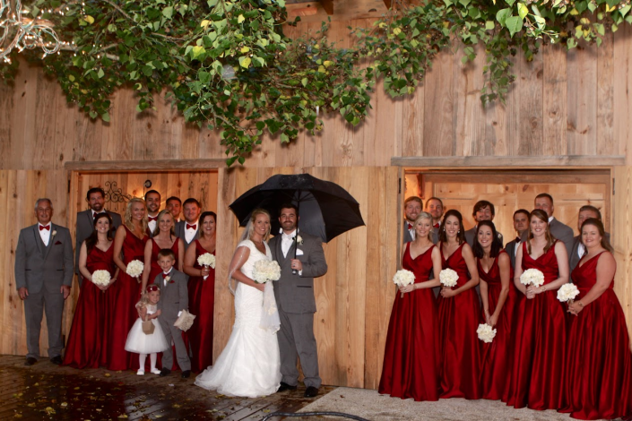 Stunning Couple and Beautiful Wedding  (Mason Jar Photography)